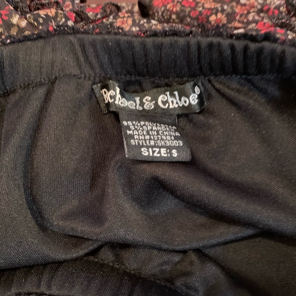 Lace Ruffled Flower Skirt - Picture 4 of 4